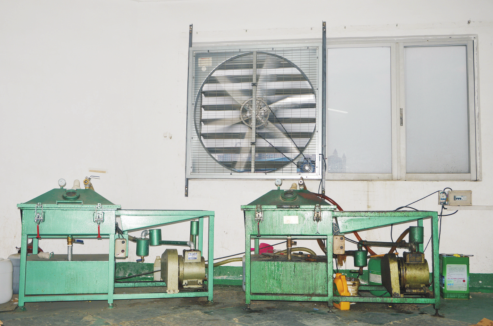 Vacuum impregnation machine
